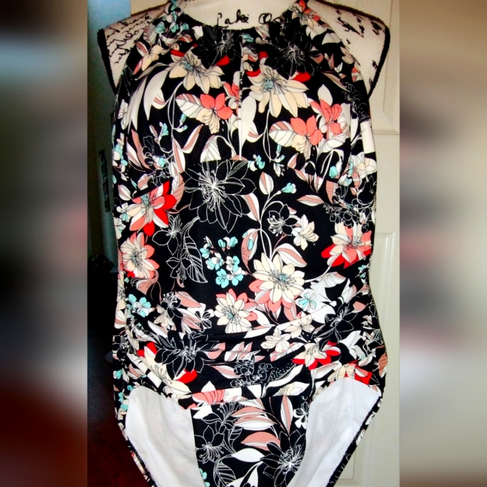 Kenneth Cole 1 piece bathing suit